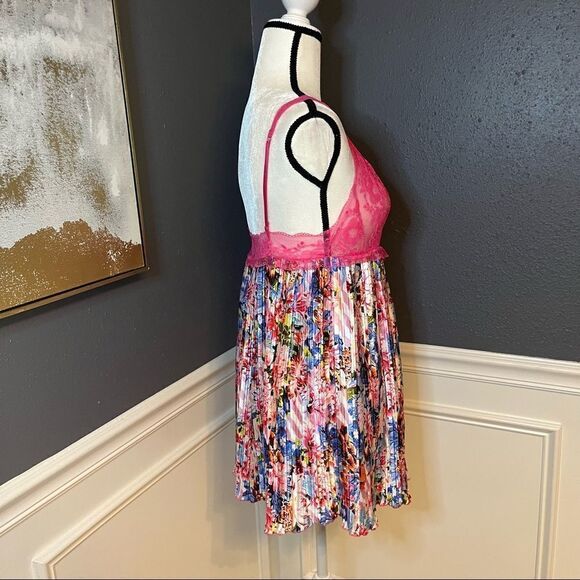 Victoria’s Secret x Mary Katrantzou Babydoll Slip - Picture 7 of 11